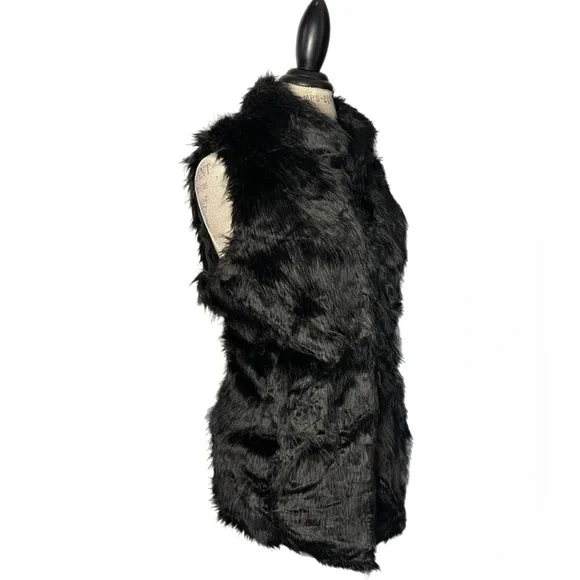 White House Black Market Black Faux Fur Vest Size Large